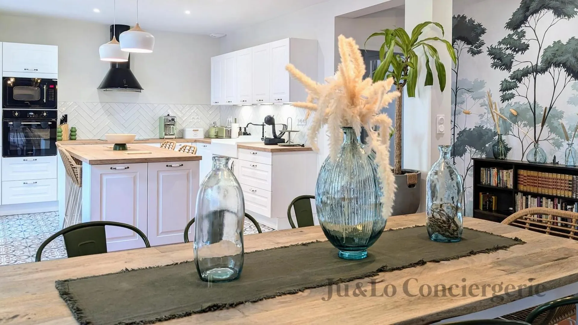 Villa Nature Salle De Sport Jacuzzi Saint-Jean-la-Poterie 0*,  France